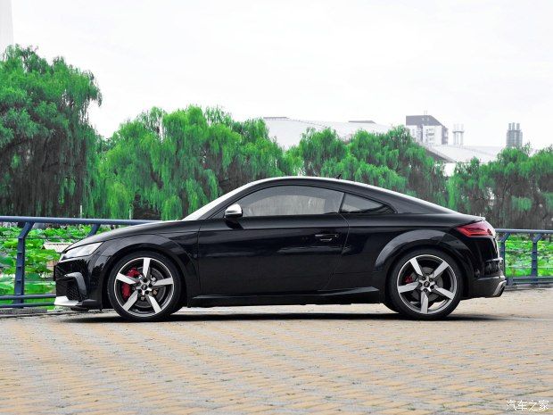 Audi Sport 奧迪TT RS 2017款 TT RS 2.5T Coupe