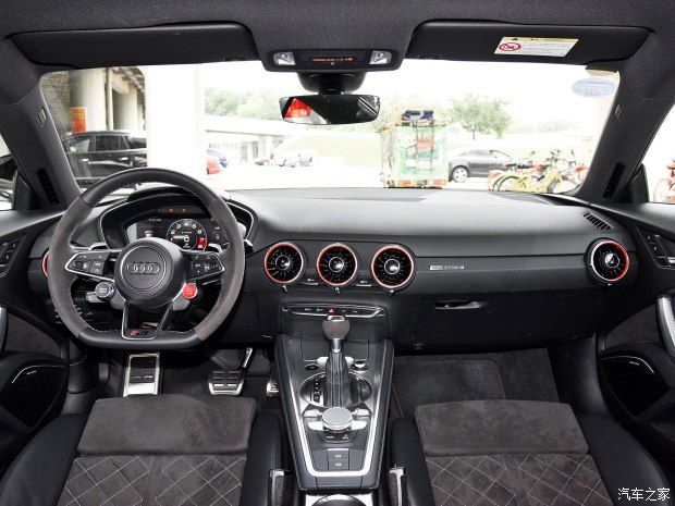 Audi Sport 奧迪TT RS 2017款 TT RS 2.5T Coupe