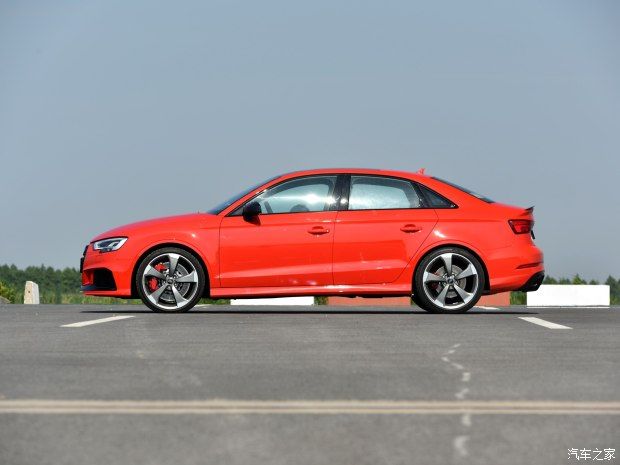 Audi Sport 奧迪RS 3 2017款 RS 3 2.5T Limousine