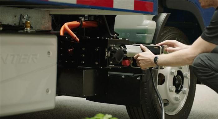 電動汽車，黑科技，新車，前瞻技術(shù)，戴姆勒卡車投資StoreDot,StoreDot快充技術(shù),戴姆勒卡車StoreDot改進電池快充技術(shù)