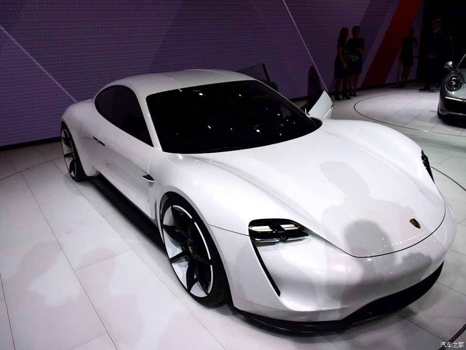 保時捷 Mission E 2015款 Concept