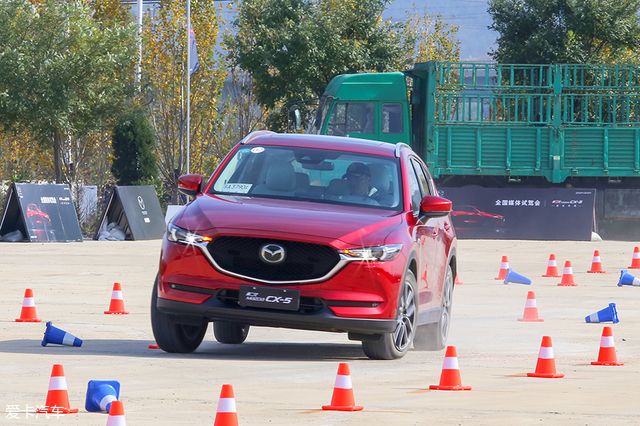 顏值只是加分項(xiàng) 試駕馬自達(dá)CX-5 2.5L