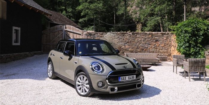 MINI Cooper S 5門版