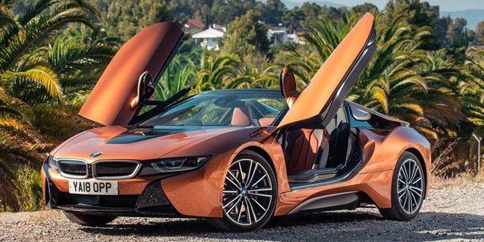 BMW i8 Roadster [UK]