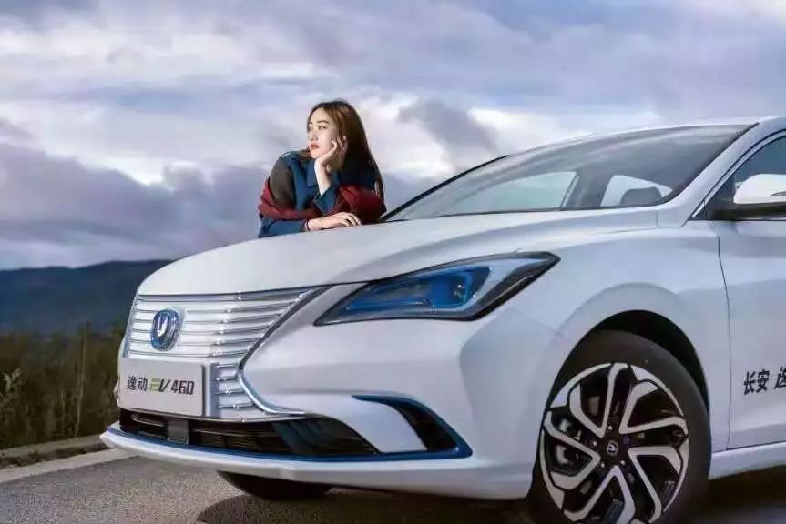 續(xù)航460公里 長(zhǎng)安逸動(dòng)EV460將于10月18上市 