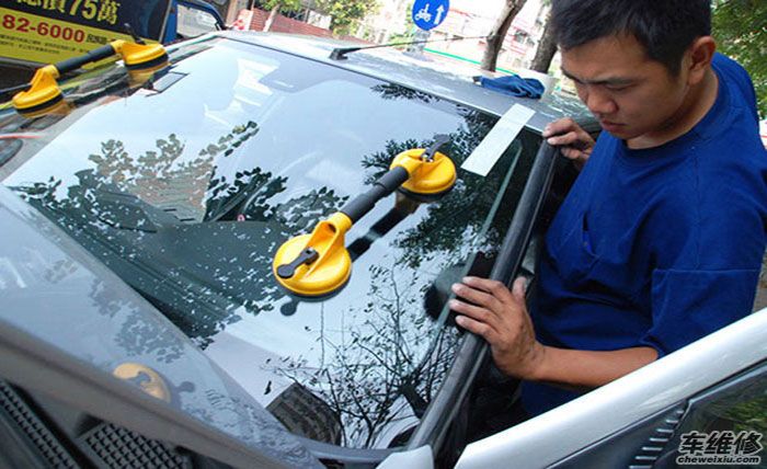 怎樣輕松地辨別汽車玻璃是否被更換過？