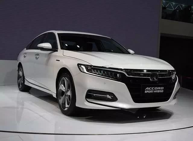 多花幾萬買油電混動車型真的值嗎？其實省油不省錢！