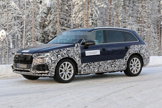 全新奧迪Q7曝光，3.0T+8AT動力，內飾向A8L看齊，要漲價了！