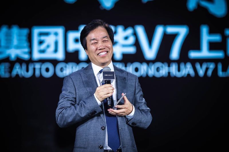 官宣！閻秉哲接替祁玉民任華晨汽車董事長