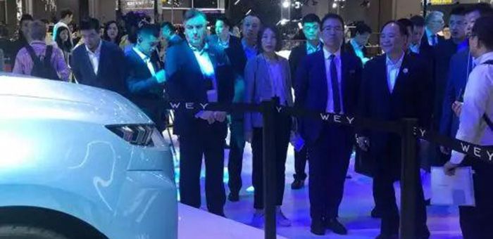 引無數車企來參觀 WEY車展展臺有什么秘密