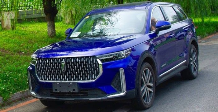 “撞臉”奧迪Q8 奔騰T99實車圖曝光