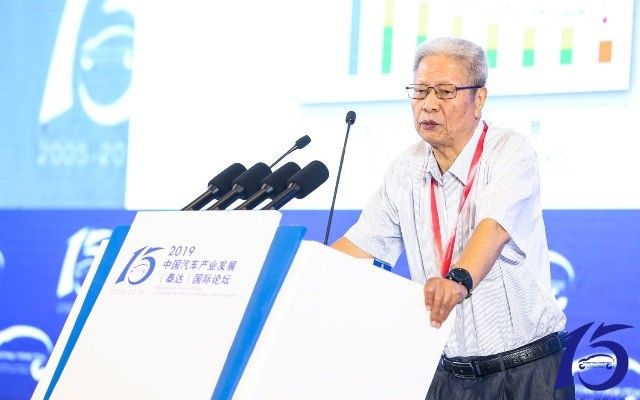 衣寶廉：應(yīng)提高車(chē)用燃料電池的可靠性與耐久性
