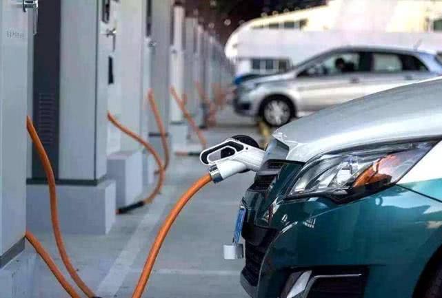 新能源補貼逐步退坡 倒逼車企提升實力