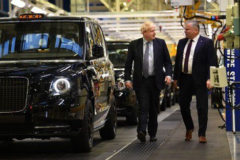 英國首相約翰遜再訪LEVC  并給予高度評價
