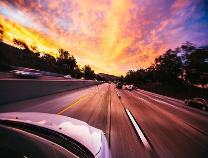 4月10大車企銷量同比轉正 報復性消費來臨？