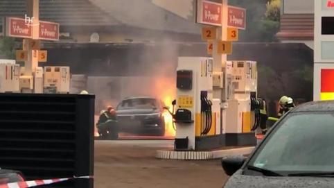 電動車等于移動的炸彈？不可不知的電池危機