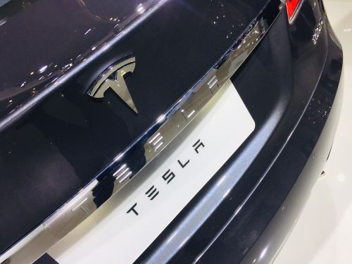 特斯拉隱藏電池缺陷 美監管機構正在調查中