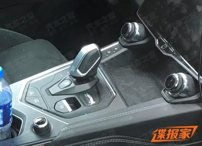 新車，領克01