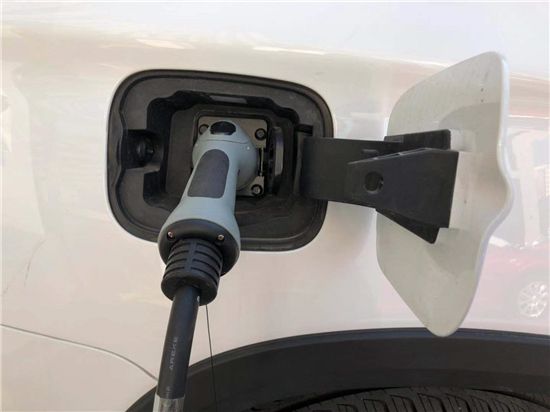歐美電動車消費意向提升 補貼成直接推動力
