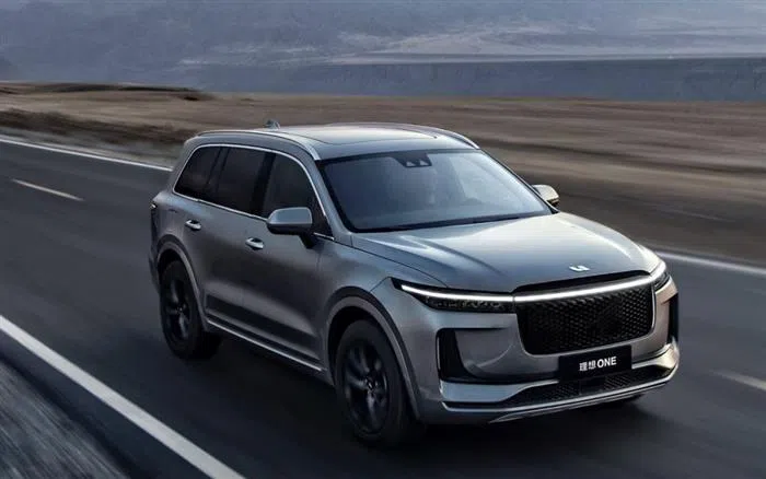 電池，華為，新能源汽車,電動汽車,特斯拉,華為