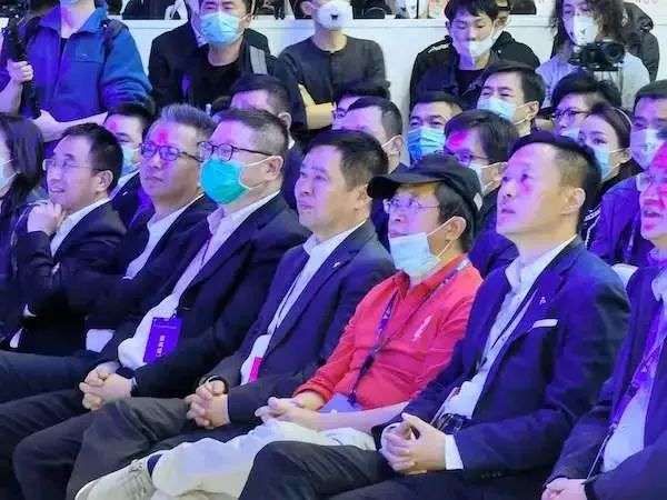 360押注新造車，周鴻祎“疲憊”追風