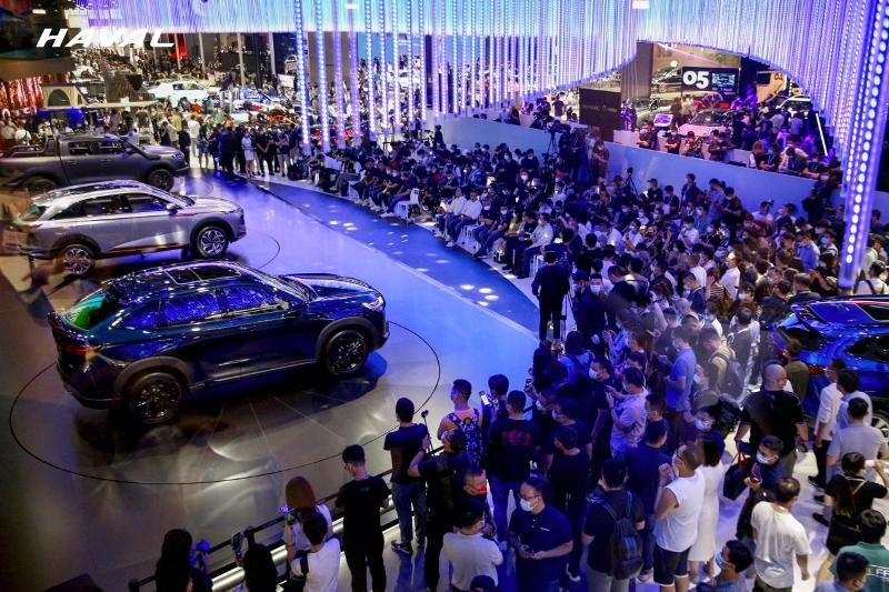 發(fā)布12款新車(chē) 長(zhǎng)城攜五大品牌亮相成都車(chē)展