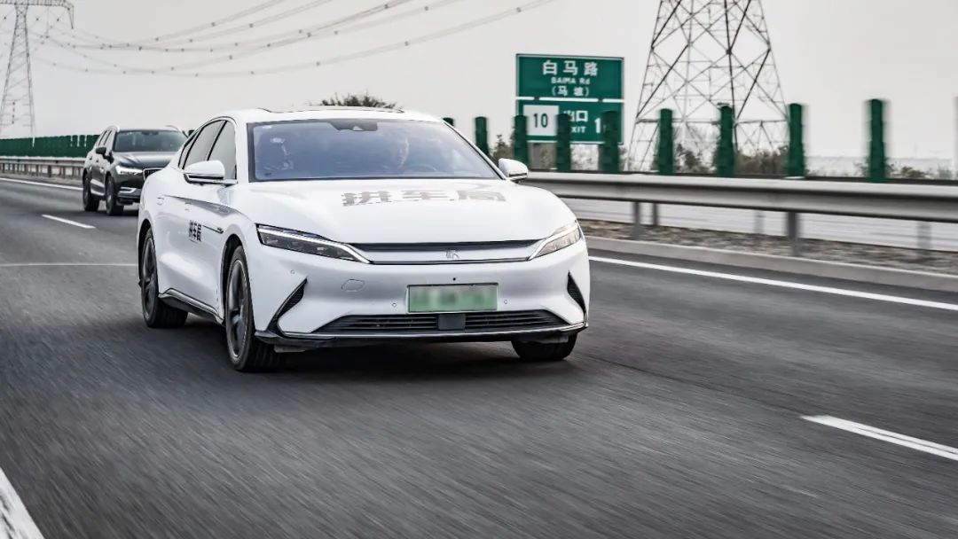 《拼車局》現場體驗，小鵬P7讓你瞬間忘掉特斯拉Model 3