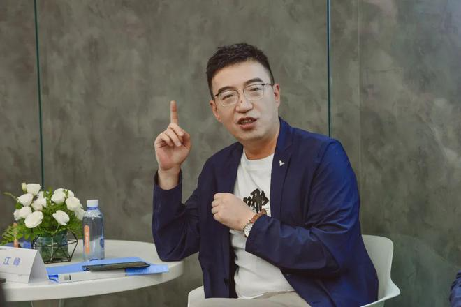 自研自造加開放合作，哪吒智能化沒有天花板