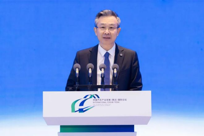 機遇與挑戰并存，商務部加大對車企出海的支持力度