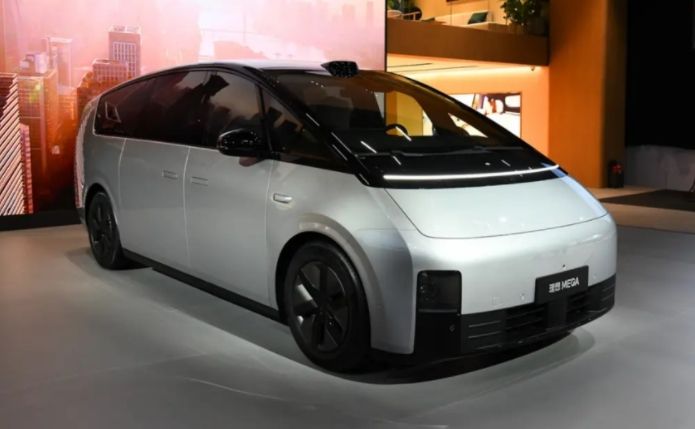 高壓超充車型加速“飛入尋常百姓家”，新車增長超400%