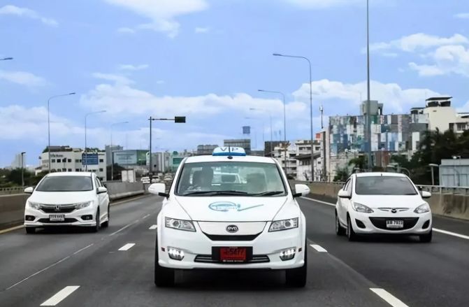 中國(guó)成最大汽車出口國(guó)，泰國(guó)人排隊(duì)訂車