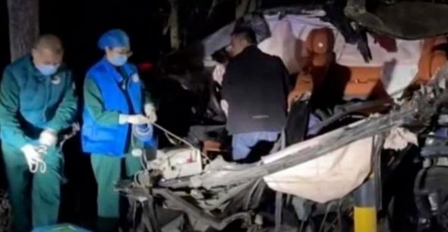 理想L7疑超速追尾致2死1傷，擅自公布數據避談安全問題引熱議