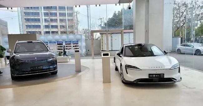 智界S7交付調查：提車等待三個月，交付混亂引準車主吐槽