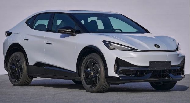 享界S9、極氪MIX現真容，工信部月度車展繼續放狠貨