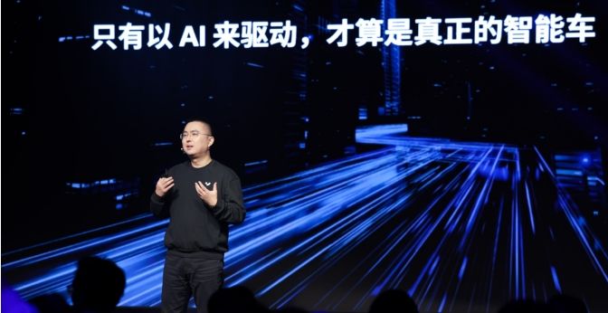 V1.4.0升級200多項功能，極越01純視覺高階智駕站穩第一梯隊 