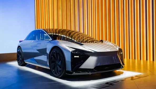 共創(chuàng)汽車新未來(lái)，豐田智電升級(jí)亮相2024北京國(guó)際車展