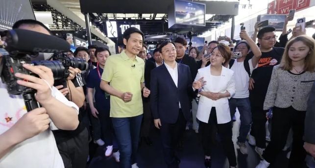 北京車展成小米秀場，潑天流量下誰又在“聞風而動”？