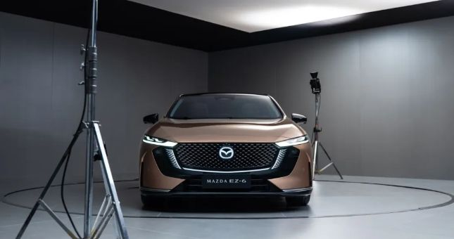MAZDA EZ-6全球首秀，長安馬自達為合資新能源打開新思路