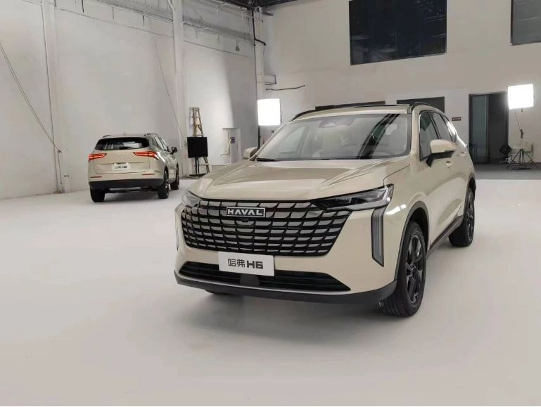 新一代哈弗H6內外大變樣，能否上演神車歸來？