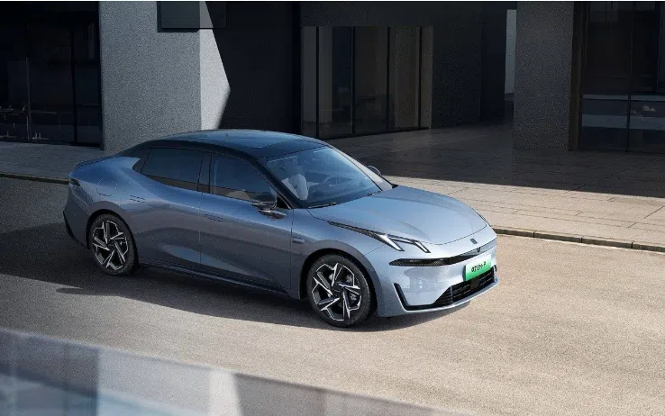 合資B級車的又一“苦主”？16.98萬元起售領(lǐng)克07 EM-P來了