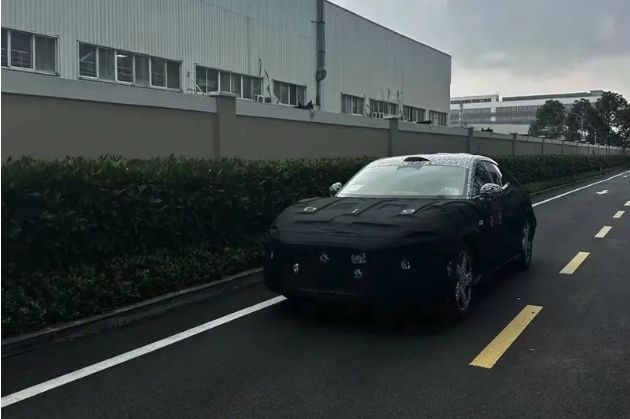 或2025年亮相并上市 小米首款SUV路試諜照曝光 