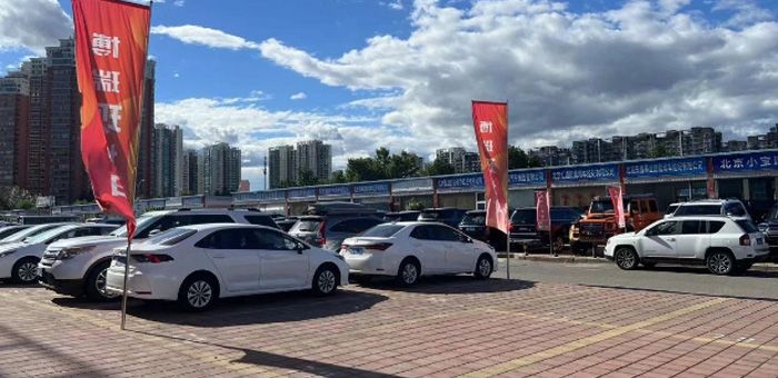 單車虧5萬是“常態”？車市內卷，二手車商的夏天很難過