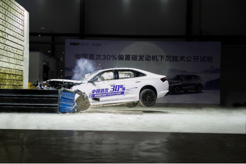 創新安全科技 中國星成功應對偏置碰撞與貨車頂壓