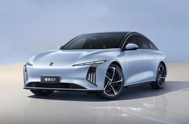 不到12萬就能買的純電中大型轎車，東風風行星海S7真的香？
