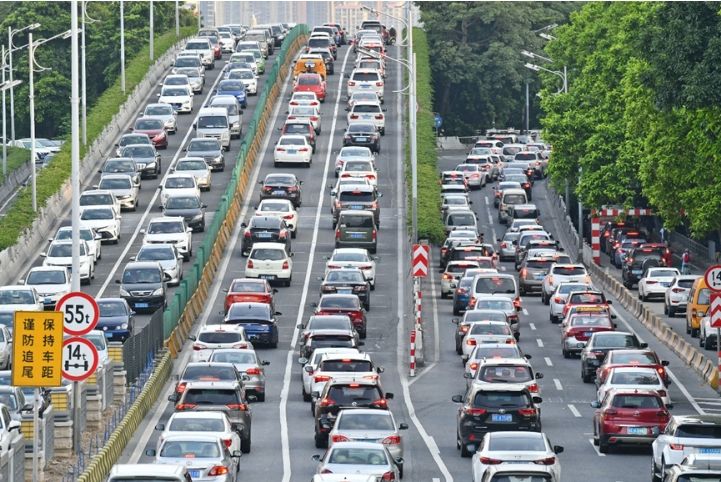 600km要開18小時，長假高速掀開電動車最后遮羞布