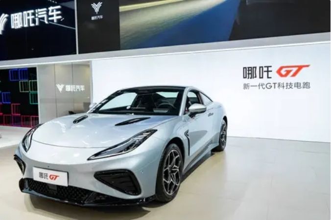 哪吒汽車車機故障頻發，資金短缺或成主因