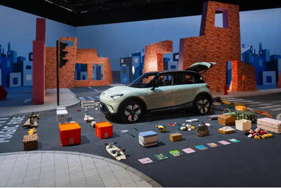 輕奢電動小鋼炮的終極對決：15萬買Smart精靈#1還是MINI EV？