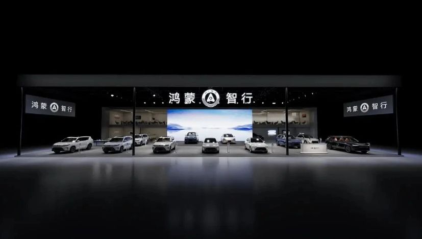 智界與尚界將獨立建網，華為鴻蒙智行廣積糧“急”稱王