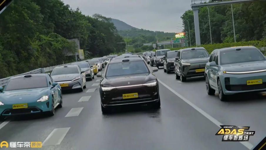 把吹上天的智駕打回原形，懂車帝對車企的這波打臉很及時
