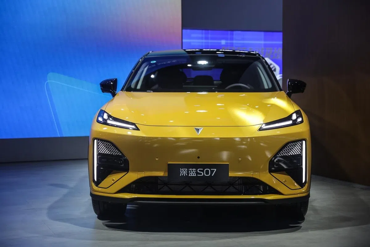 全系標(biāo)配華為乾崑智駕SUV 全新深藍(lán)S07成都車展亮相 